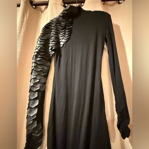 NWT AKIRA Black Fish Scales Sleeve Bodycon Dress - Size Small